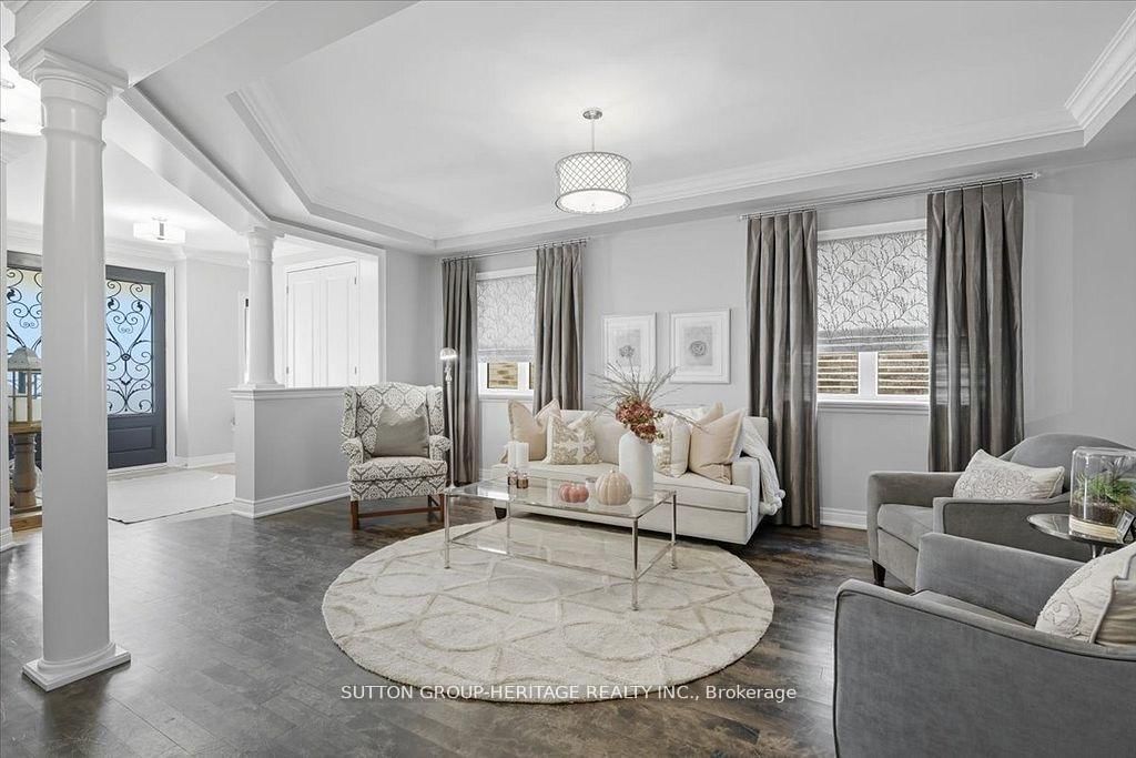 Detached House for sale at 22 Glengowan Street, Whitby, Ontario, L1R 0K9 - Taunton North - MLS: E12782204