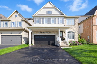 12 Robert Attersley Drive E