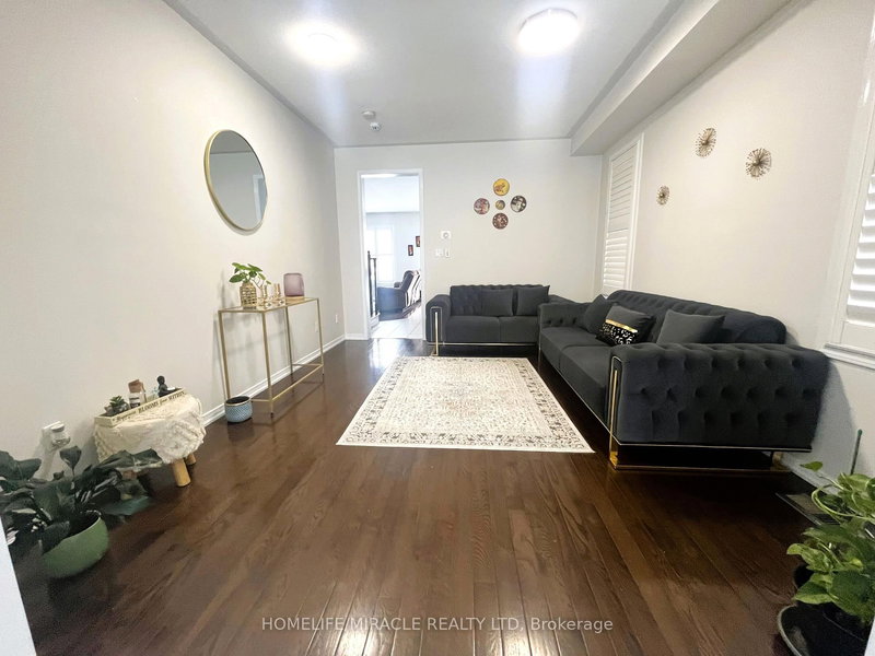 1527 Winville Rd, Pickering, L1X 0B8 | Image 3