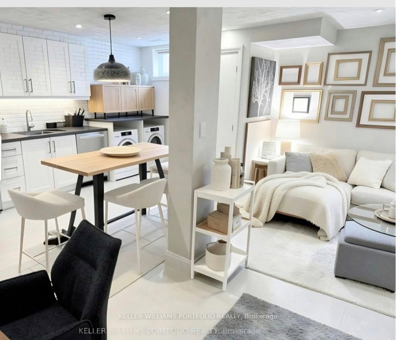 Lower - 62 Nealon Ave, Toronto, M4K 1Z2 | Image 2