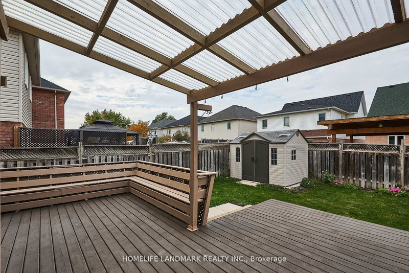 165 Madden Pl, Clarington, L1C 5K4 | Image 3