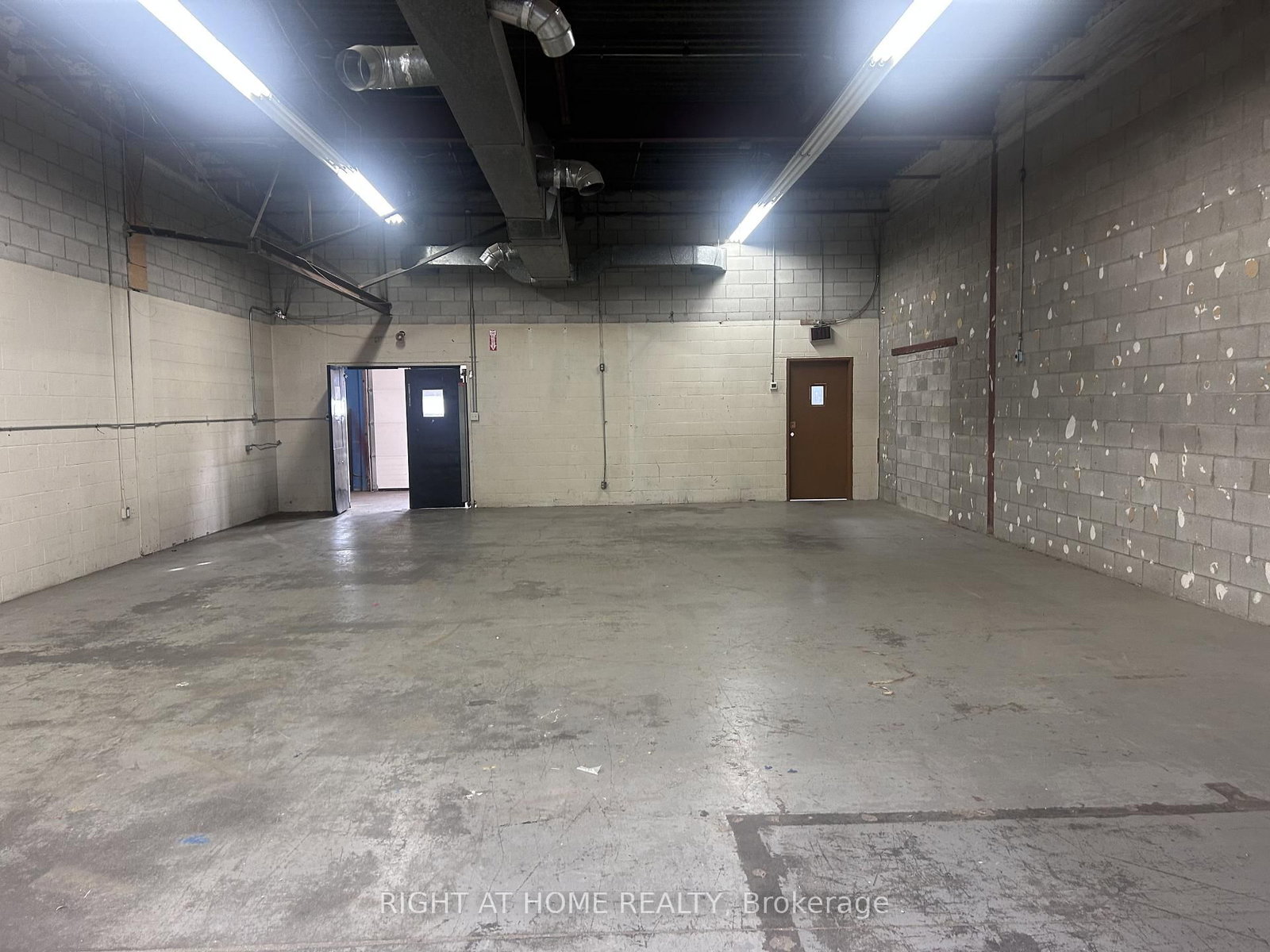 27 Estate Drive - Photo 3