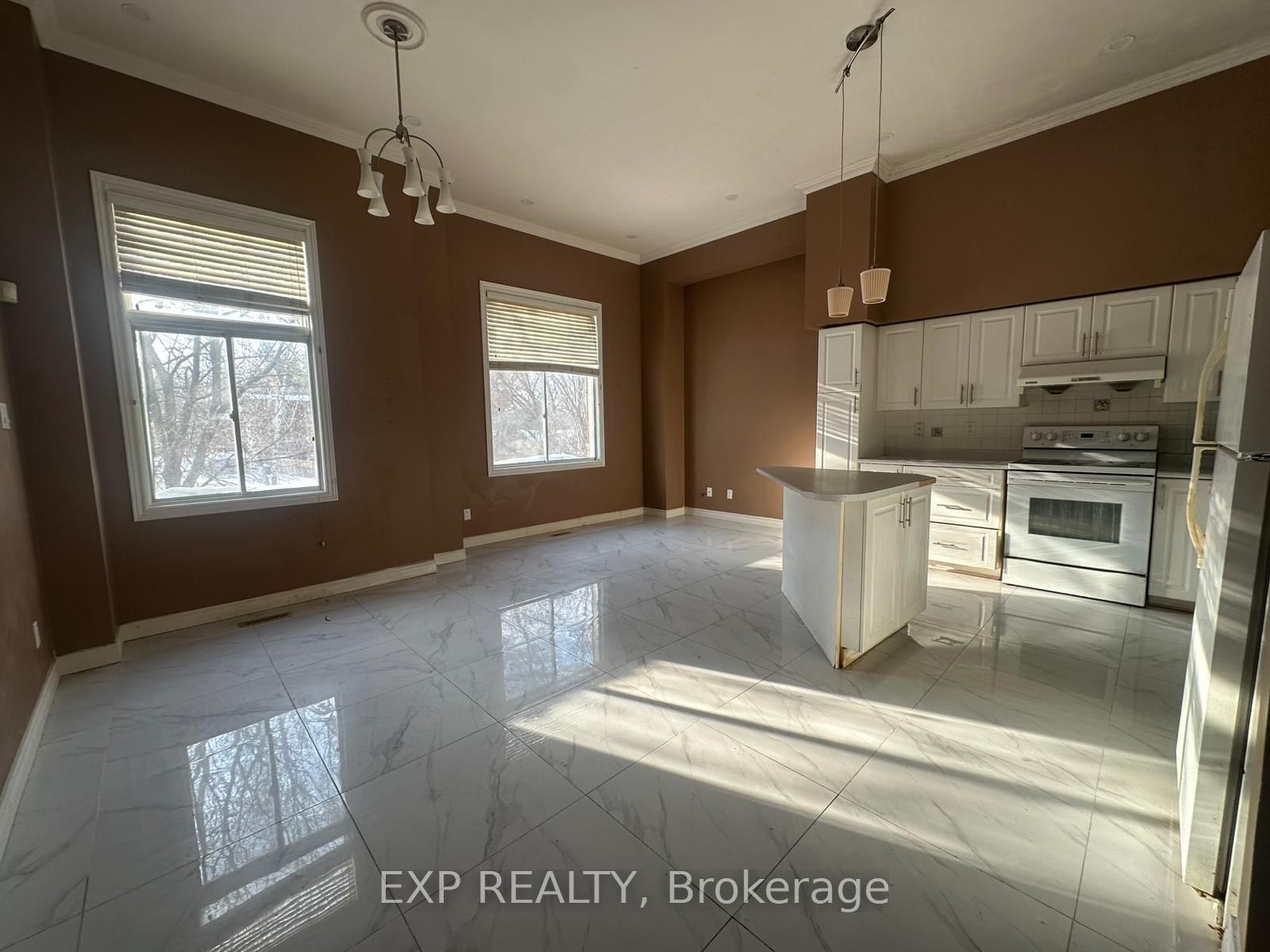 Semi-Detached House for sale at 10 Guildpark Ptwy, Toronto, Ontario, M1J 3P1 - Guildwood - MLS: E12788668