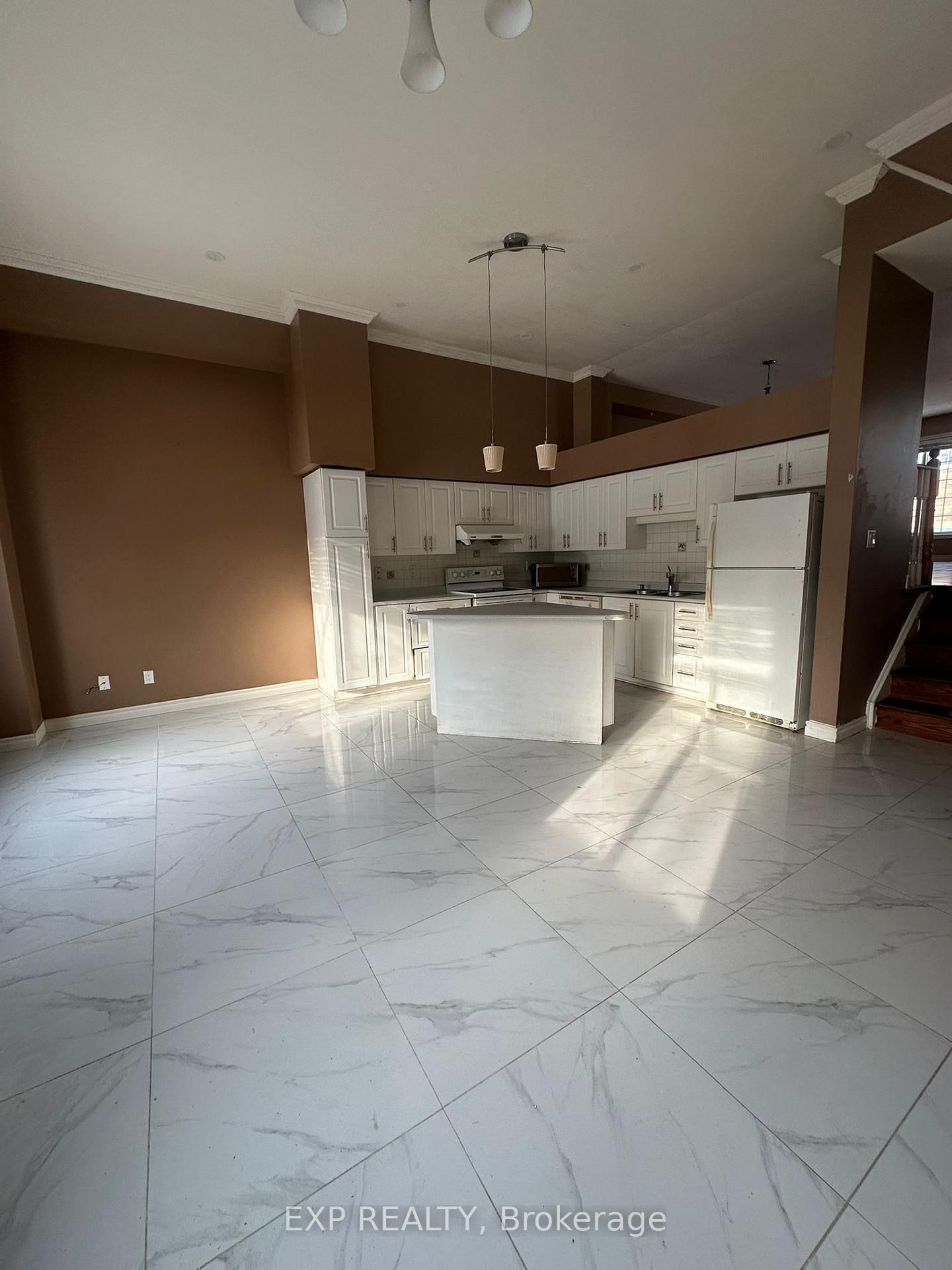 Semi-Detached House for sale at 10 Guildpark Ptwy, Toronto, Ontario, M1J 3P1 - Guildwood - MLS: E12788668