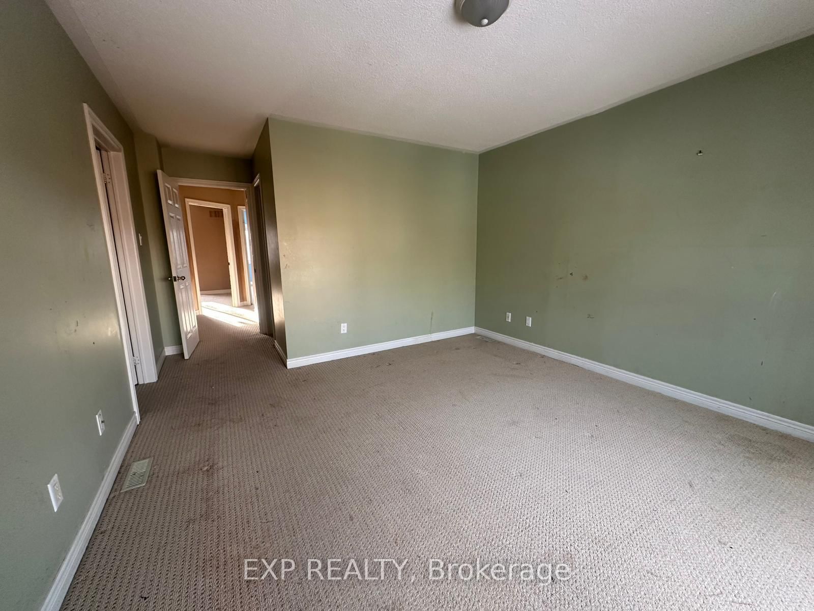 Semi-Detached House for sale at 10 Guildpark Ptwy, Toronto, Ontario, M1J 3P1 - Guildwood - MLS: E12788668