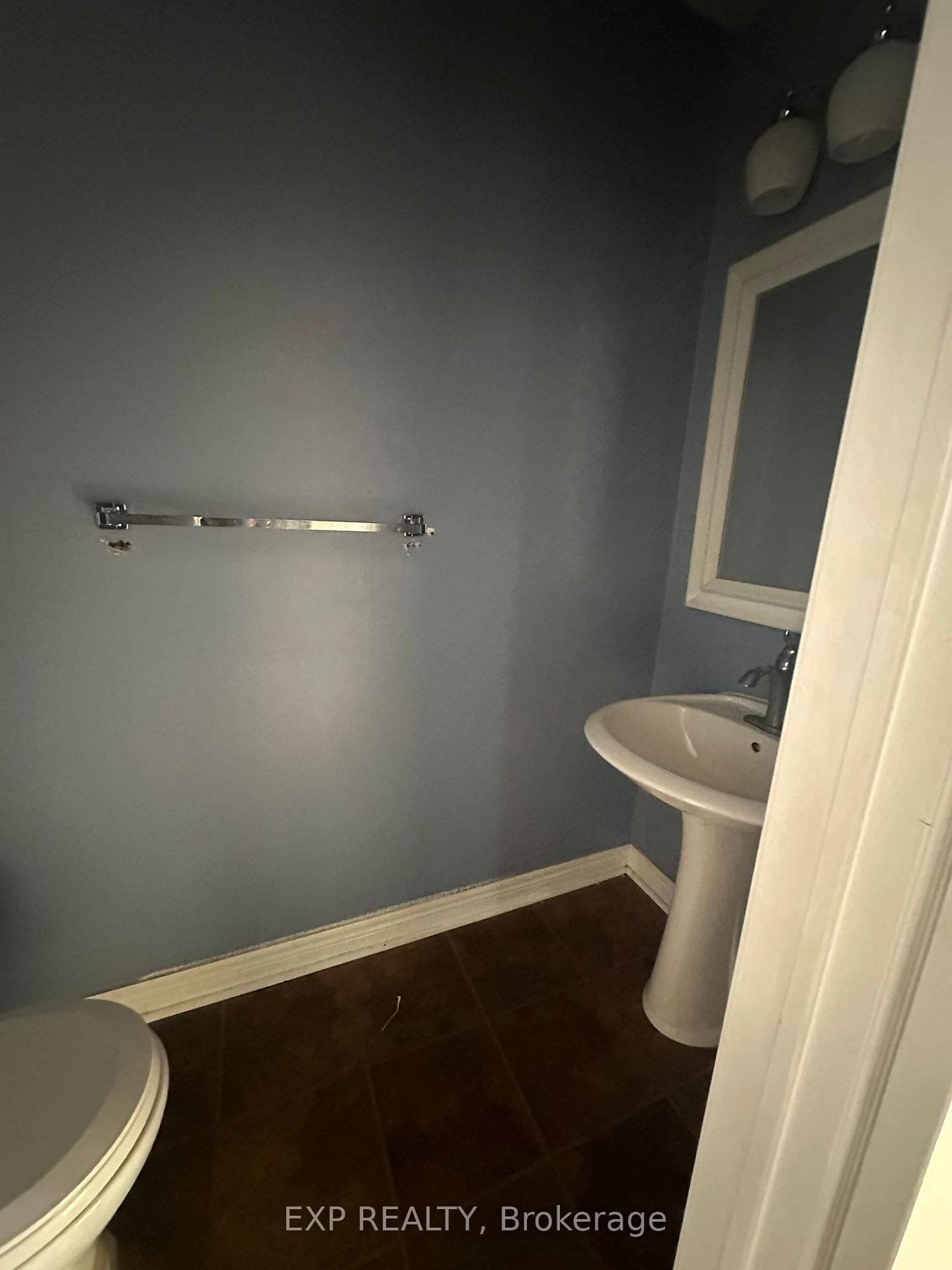 Semi-Detached House for sale at 10 Guildpark Ptwy, Toronto, Ontario, M1J 3P1 - Guildwood - MLS: E12788668