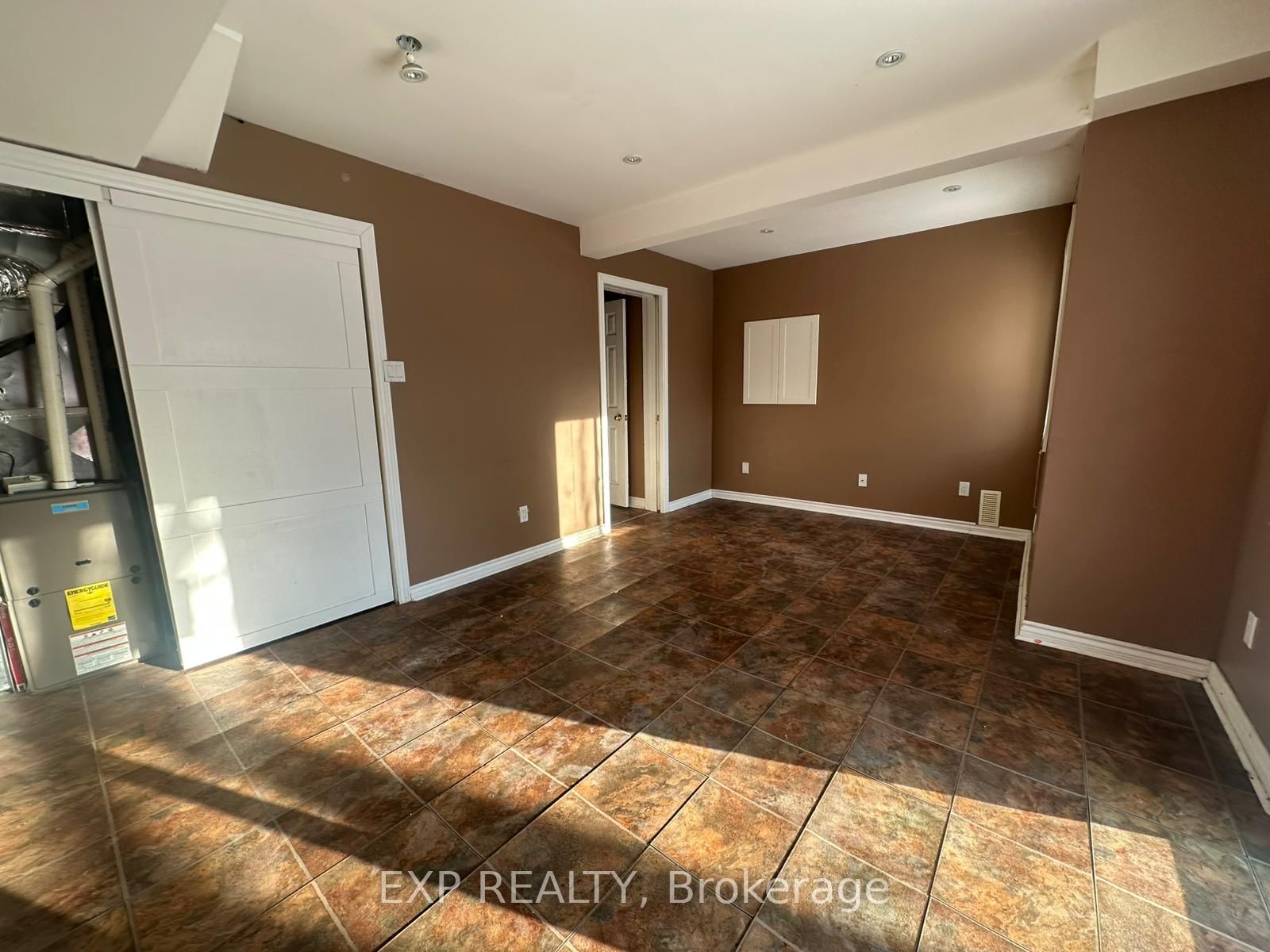 Semi-Detached House for sale at 10 Guildpark Ptwy, Toronto, Ontario, M1J 3P1 - Guildwood - MLS: E12788668