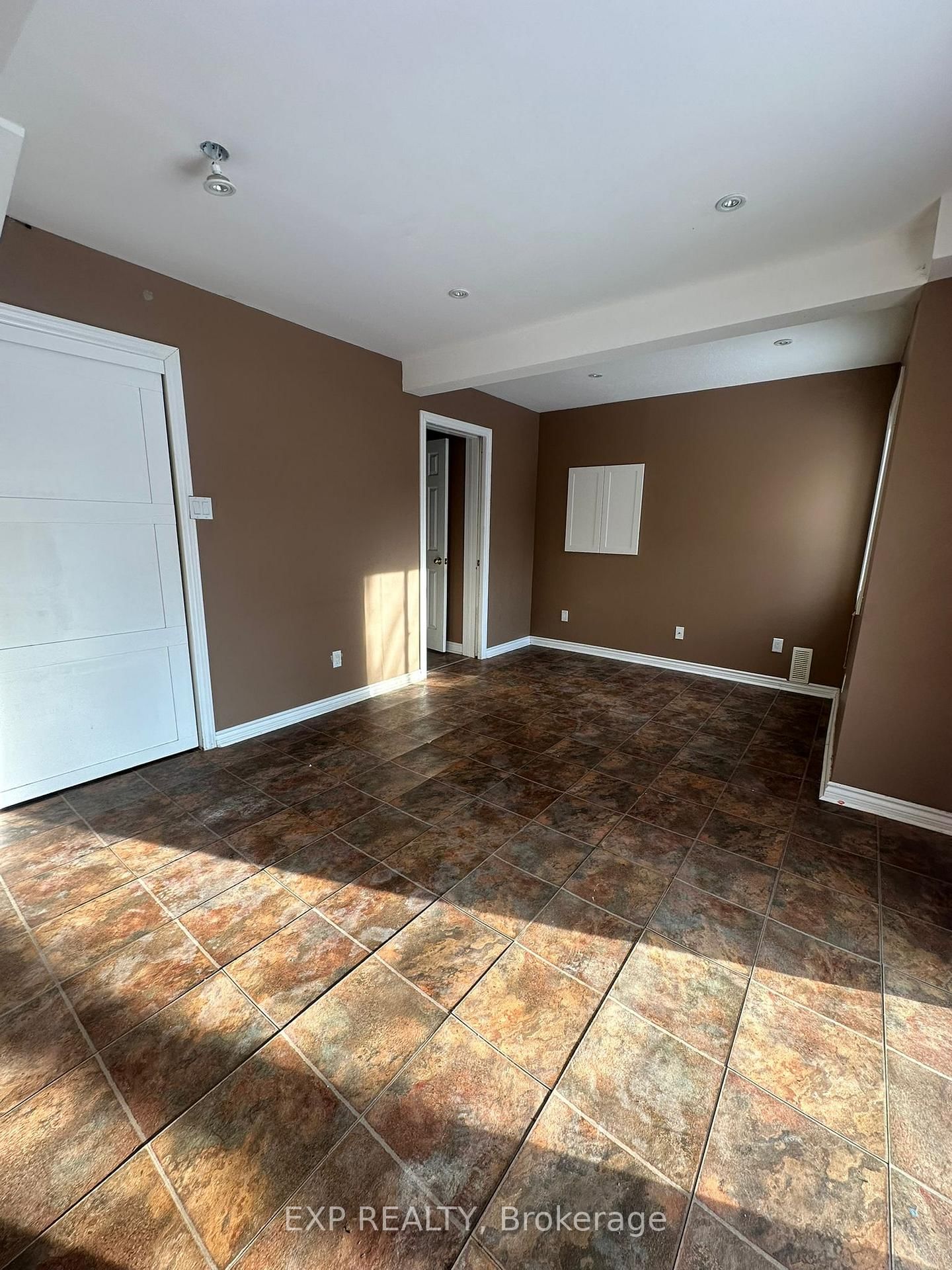 Semi-Detached House for sale at 10 Guildpark Ptwy, Toronto, Ontario, M1J 3P1 - Guildwood - MLS: E12788668