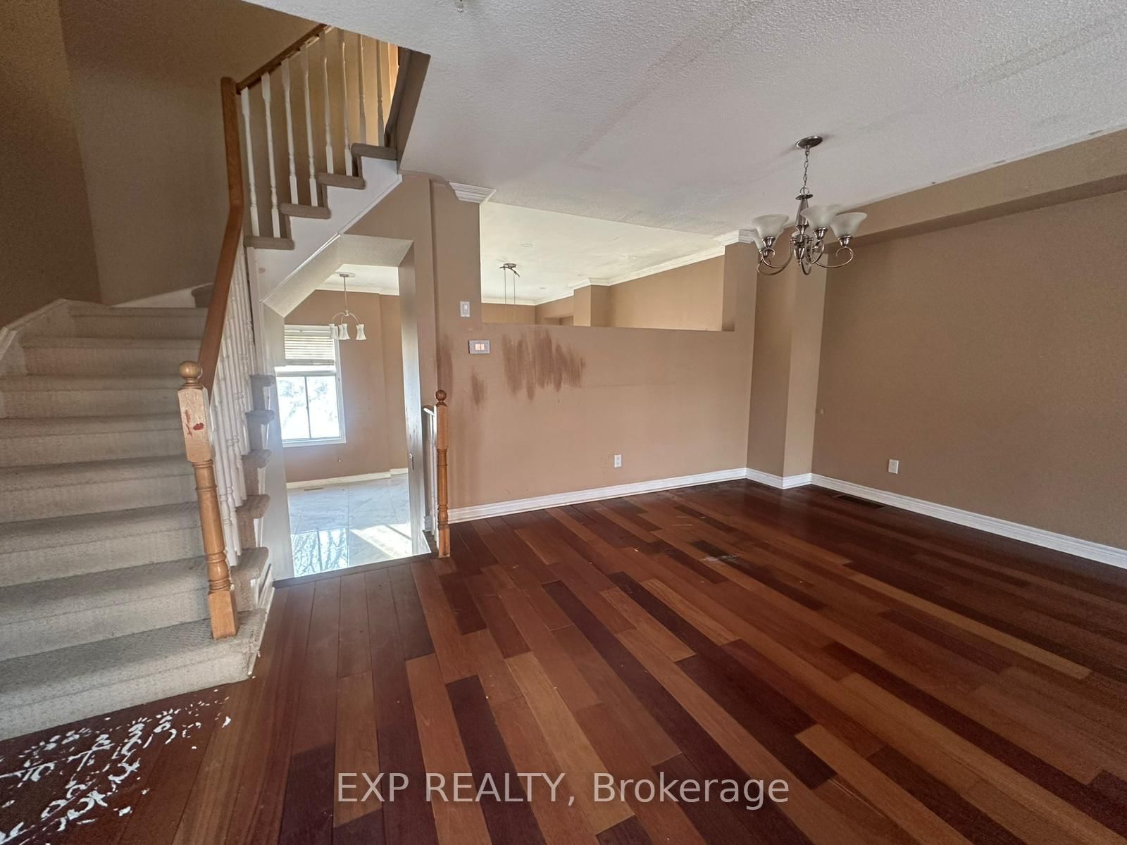 Semi-Detached House for sale at 10 Guildpark Ptwy, Toronto, Ontario, M1J 3P1 - Guildwood - MLS: E12788668