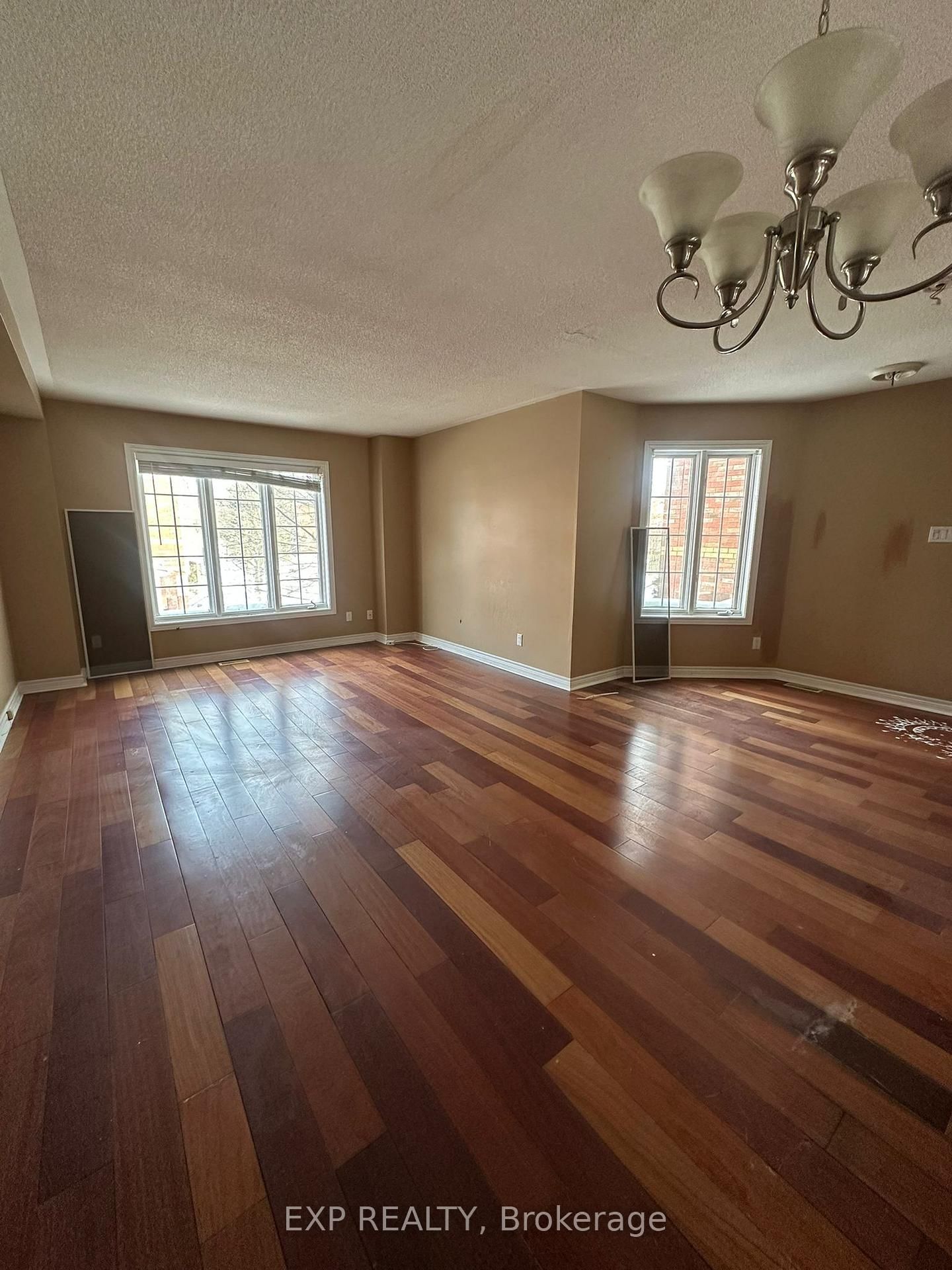 Semi-Detached House for sale at 10 Guildpark Ptwy, Toronto, Ontario, M1J 3P1 - Guildwood - MLS: E12788668