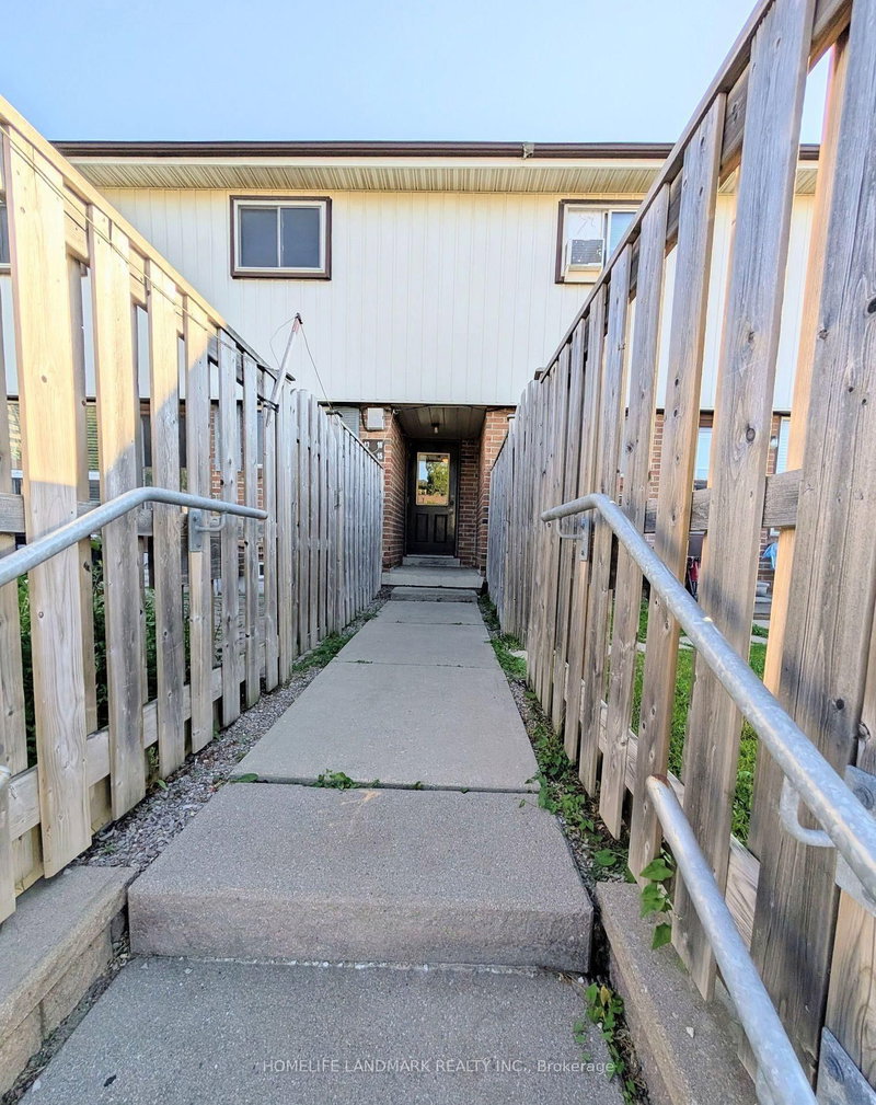 15 - 120 Nonquon Rd, Oshawa, L1G 7E6 | Image 3