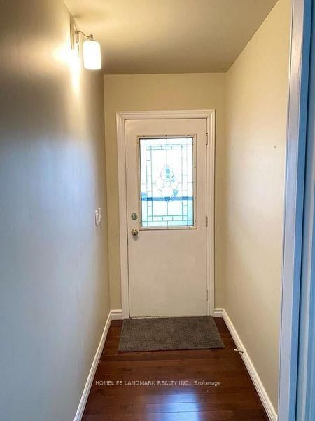 ( Lower ) - 714 Cortez Ave, Pickering, L1W 1Y4 | Image 3