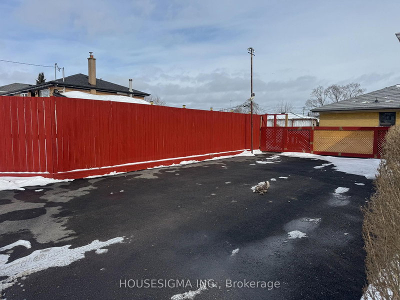 1357 Sharbot - Basement St, Oshawa, L1J 1K1 | Image 2