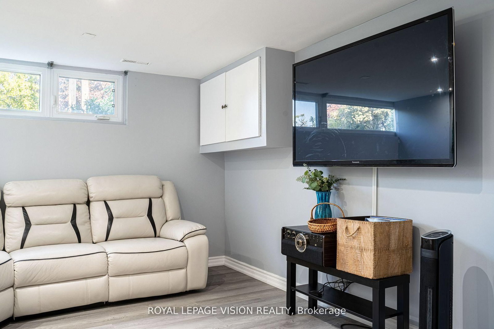 Detached House for lease at 28 Jeffton Crescent, Toronto, Ontario, M1G 2R5 - Woburn - MLS: E12790222