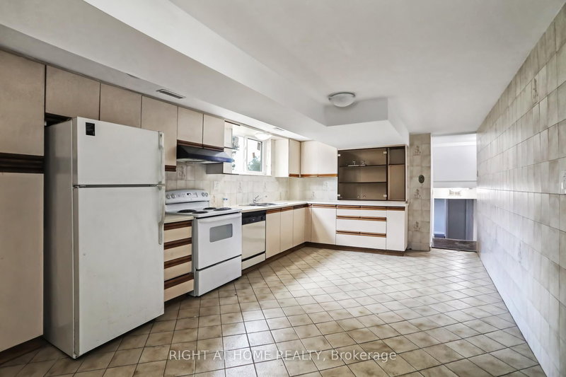 Lower - 16 Kingsdown Dr, Toronto, M1K 3B8 | Image 3