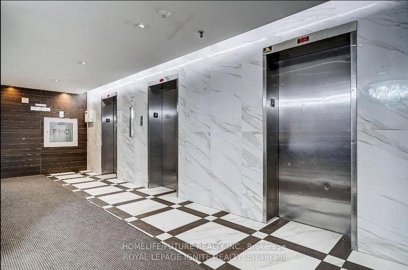 1214 - 100 Wingarden Crt, Toronto, M1B 2P4 | Image 3