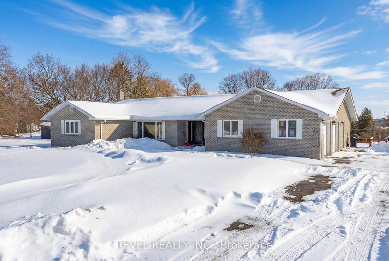 30 Castle Harbour Dr, Scugog, L9L 1P5 | Image 2