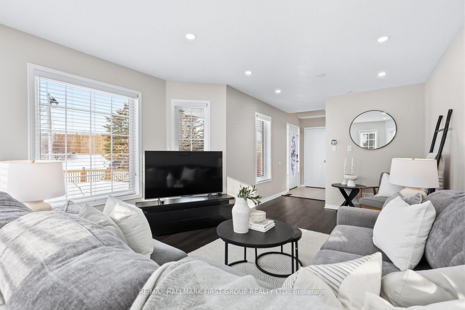 Townhouse for sale at 52 Playfair Road, Whitby, Ontario, L1N 9S6 - Downtown Whitby - MLS: E12791134