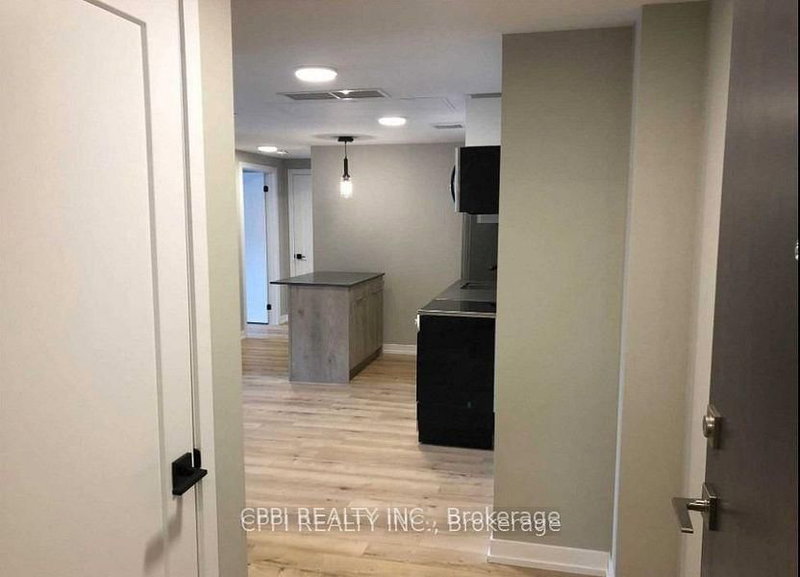 218 - 70 King St E, Oshawa, L1H 1B5 | Image 2