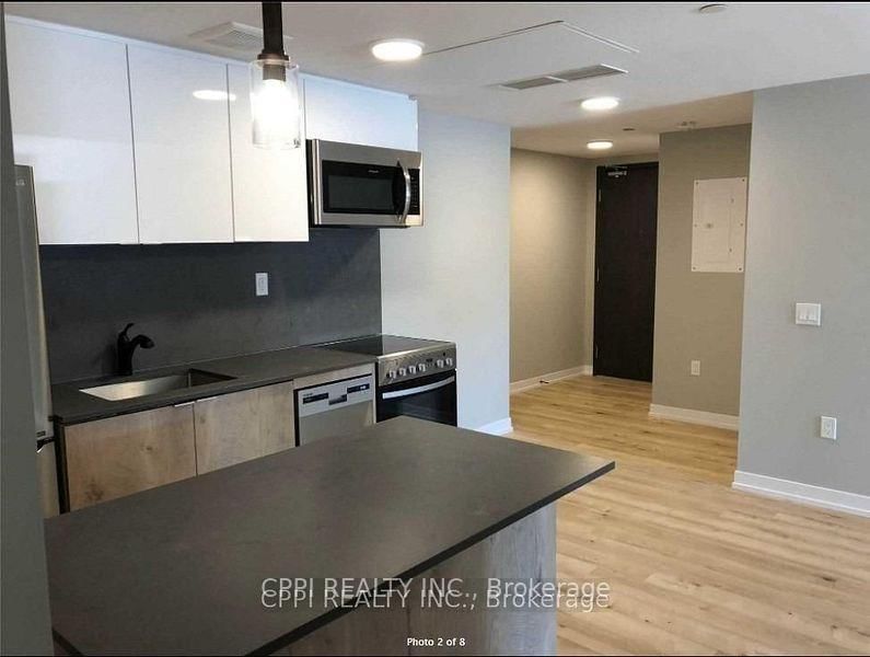 218 - 70 King St E, Oshawa, L1H 1B5 | Image 3