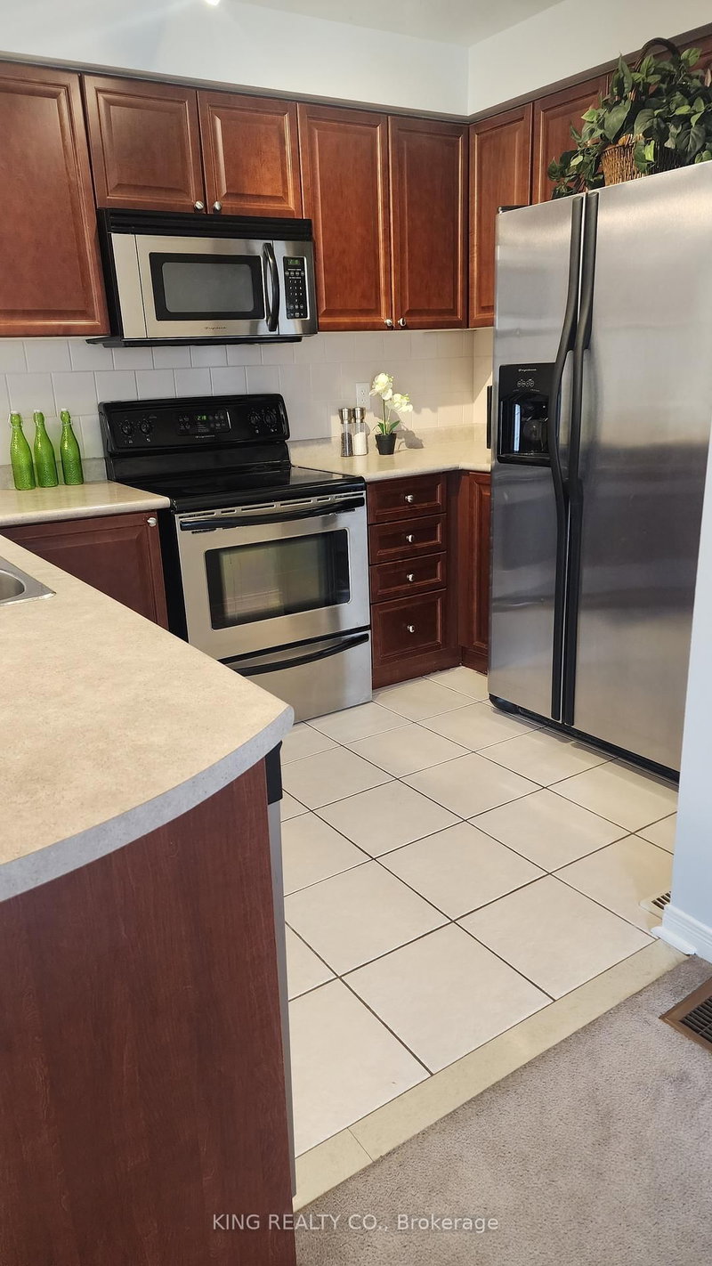 33 Bondsmith St, Ajax, L1S 0A5 | Image 3