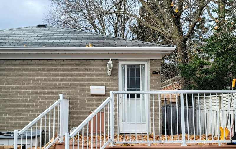 11 Hiley Ave, Ajax, L1S 6H3 | Image 2