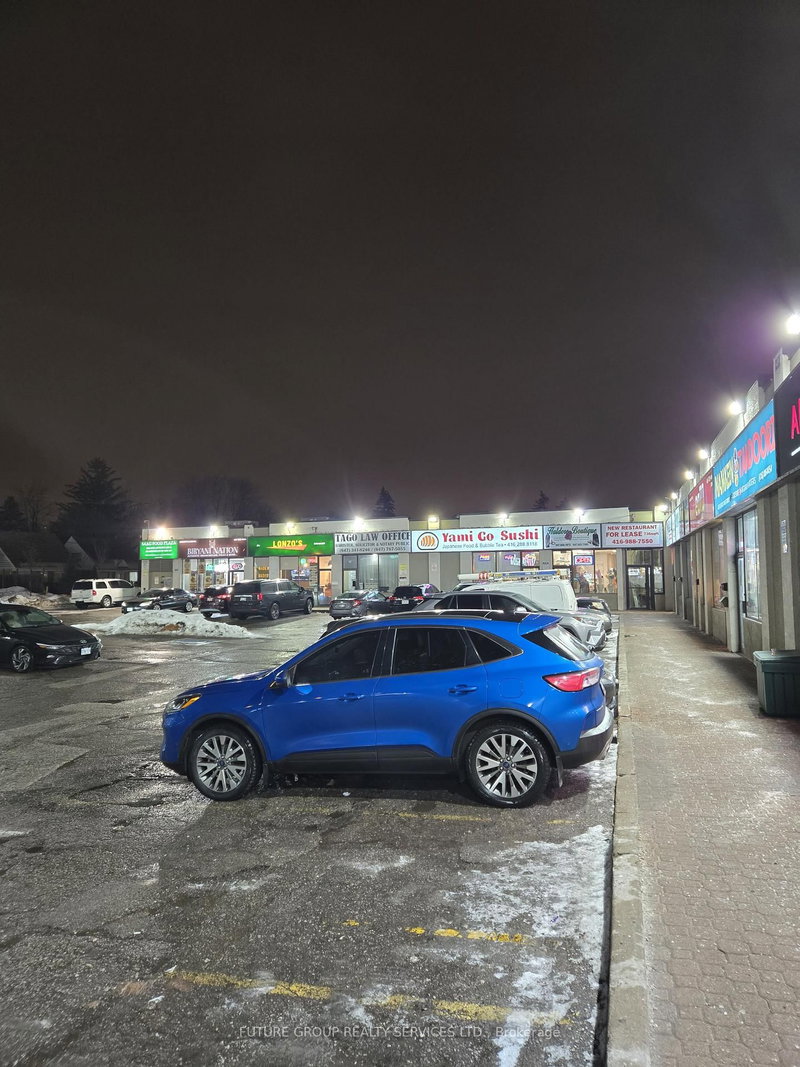 15B - 1960 Lawrence Ave E, Toronto, M1R 2Z1 | Image 2