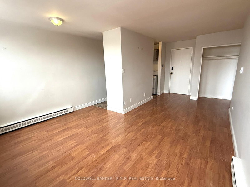 215 - 357 Wilson Rd S, Oshawa, L1H 6C6 | Image 3