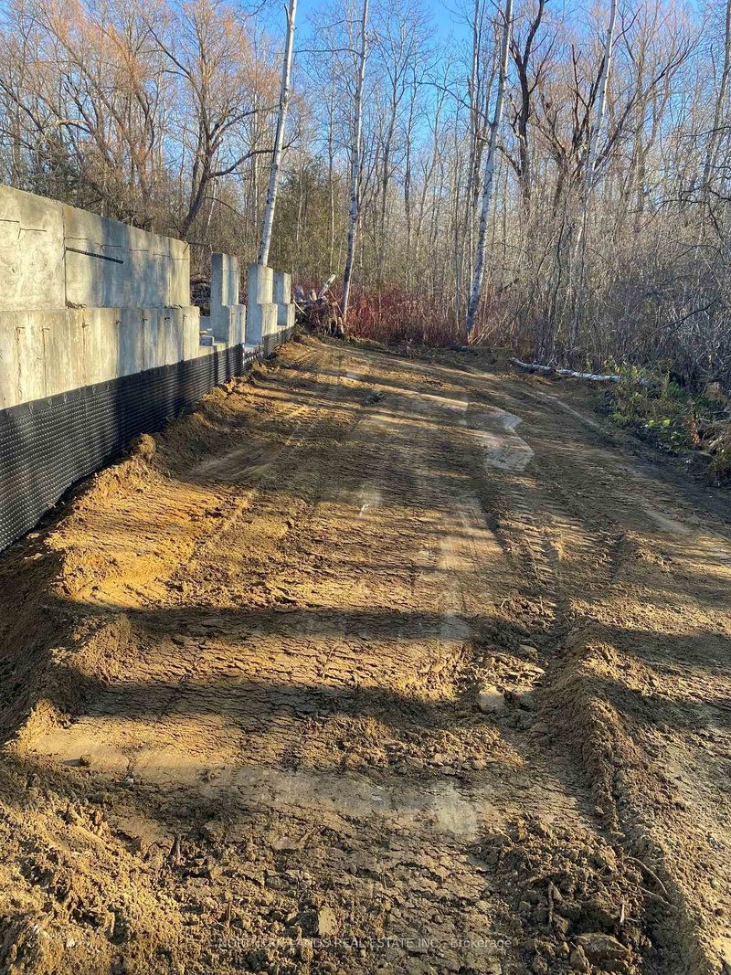 4205 THICKSON ROAD NORTH Rd, Whitby, L3T 4L7 | Image 2