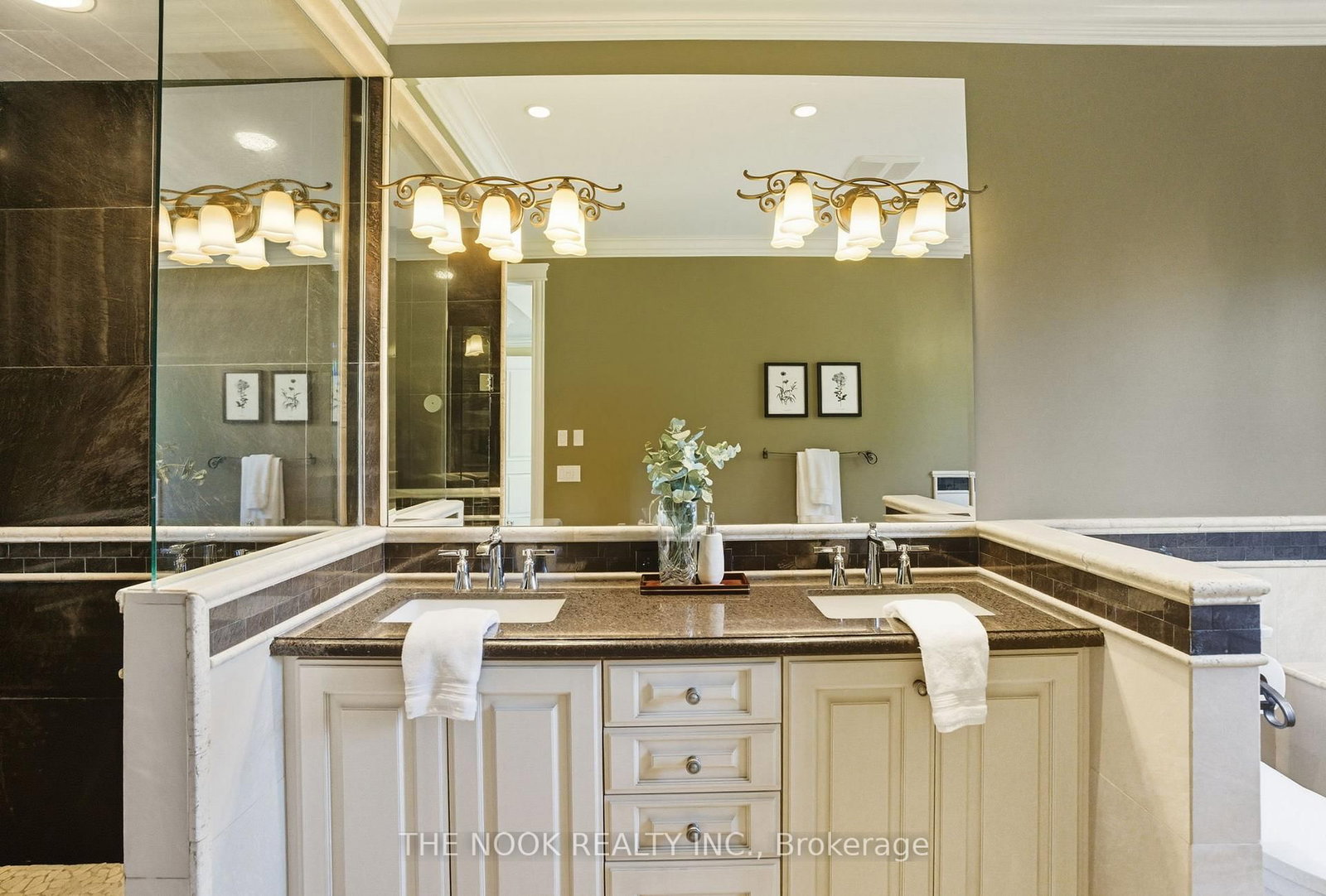 Detached House for sale at 59 Queen Street, Whitby, Ontario, L1M 1C4 - Brooklin - MLS: E12795526