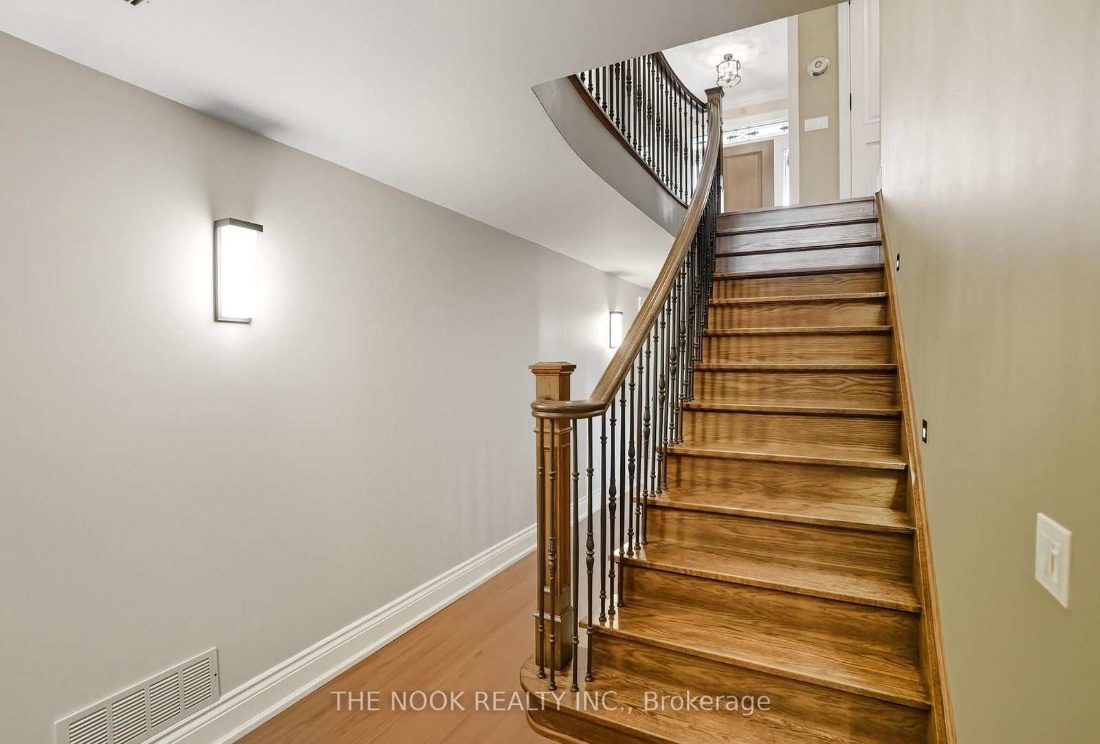 Detached House for sale at 59 Queen Street, Whitby, Ontario, L1M 1C4 - Brooklin - MLS: E12795526