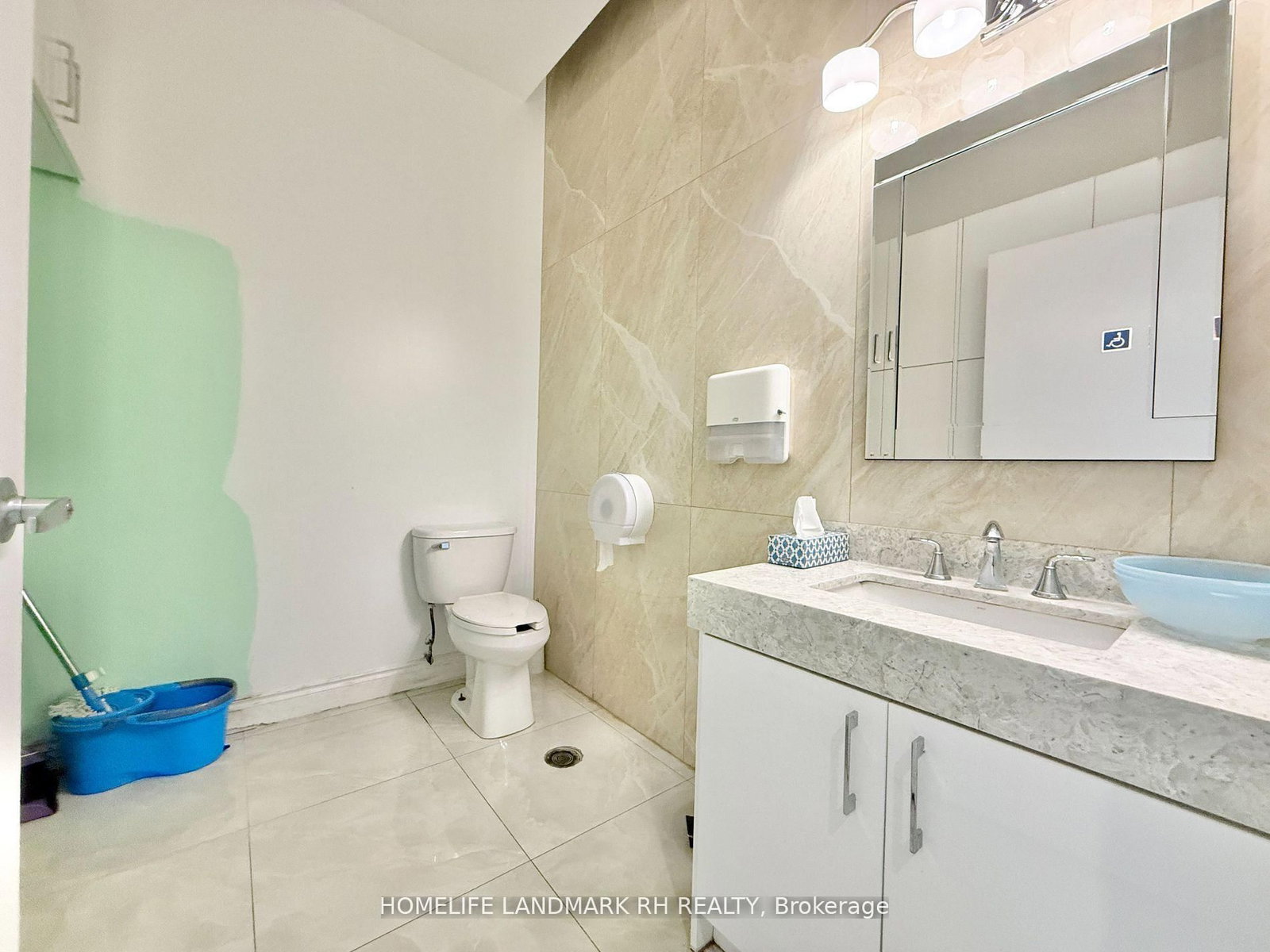 668 Silver Star Boulevard, Unit 216 - Photo 9