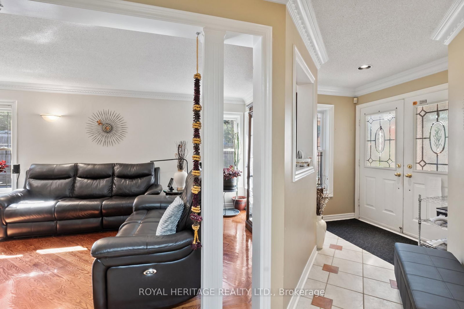 Detached House for sale at 1101 Gossamer Drive, Pickering, Ontario, L1X 2T7 - Liverpool - MLS: E12796402