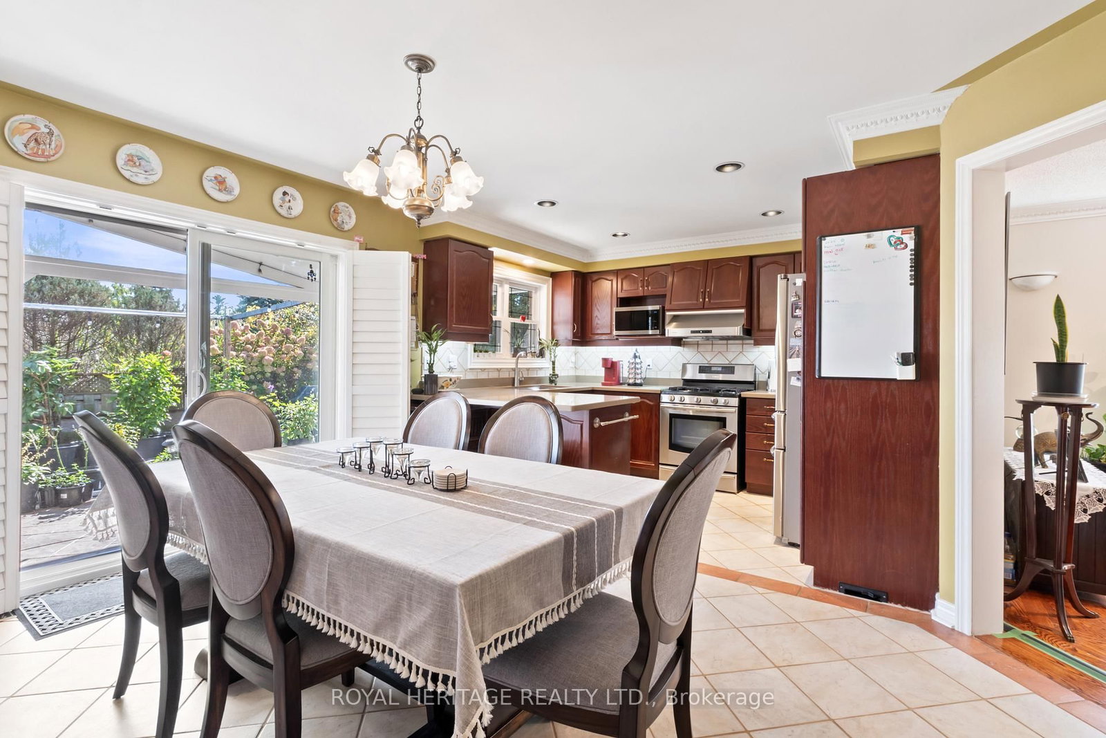 Detached House for sale at 1101 Gossamer Drive, Pickering, Ontario, L1X 2T7 - Liverpool - MLS: E12796402