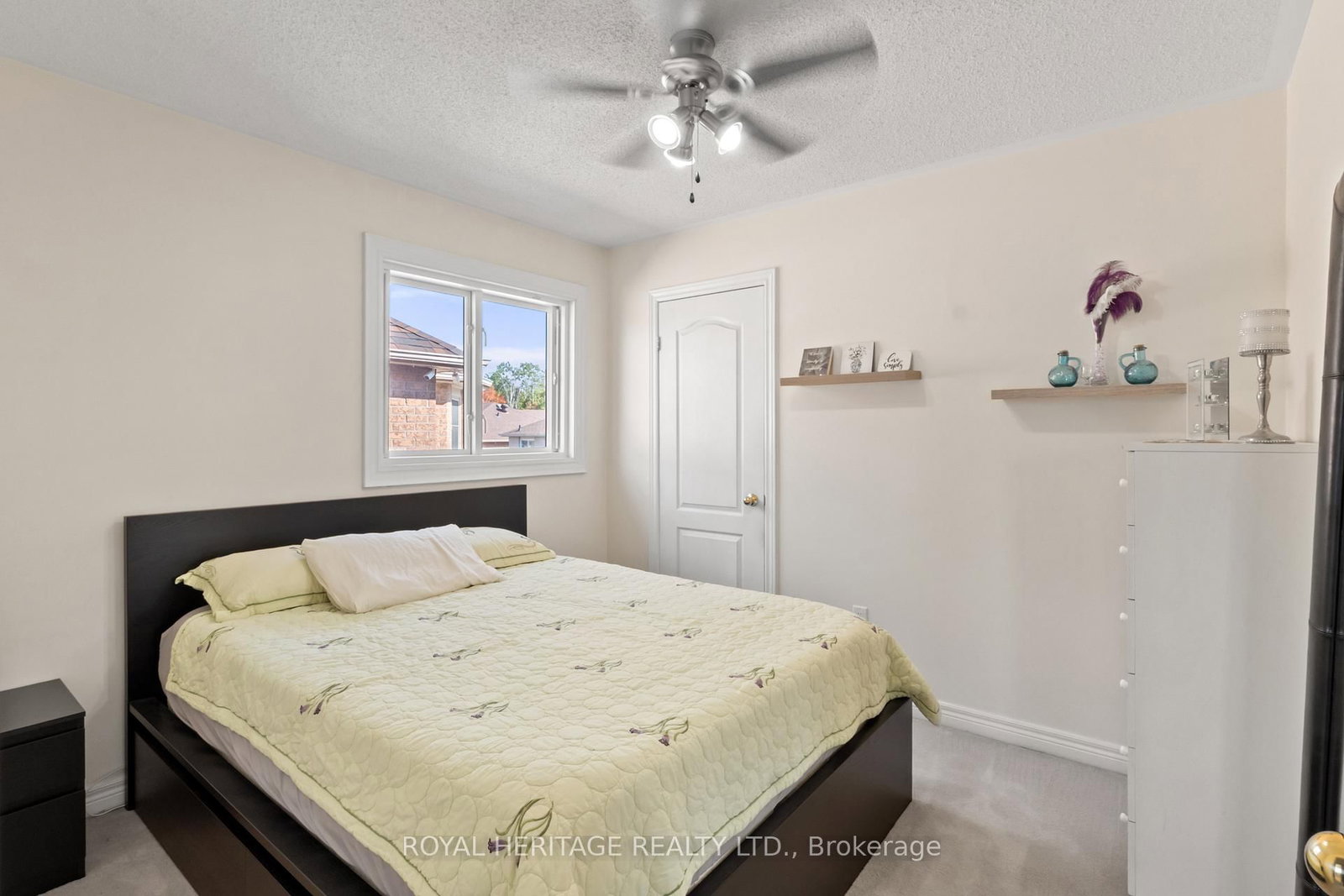 Detached House for sale at 1101 Gossamer Drive, Pickering, Ontario, L1X 2T7 - Liverpool - MLS: E12796402