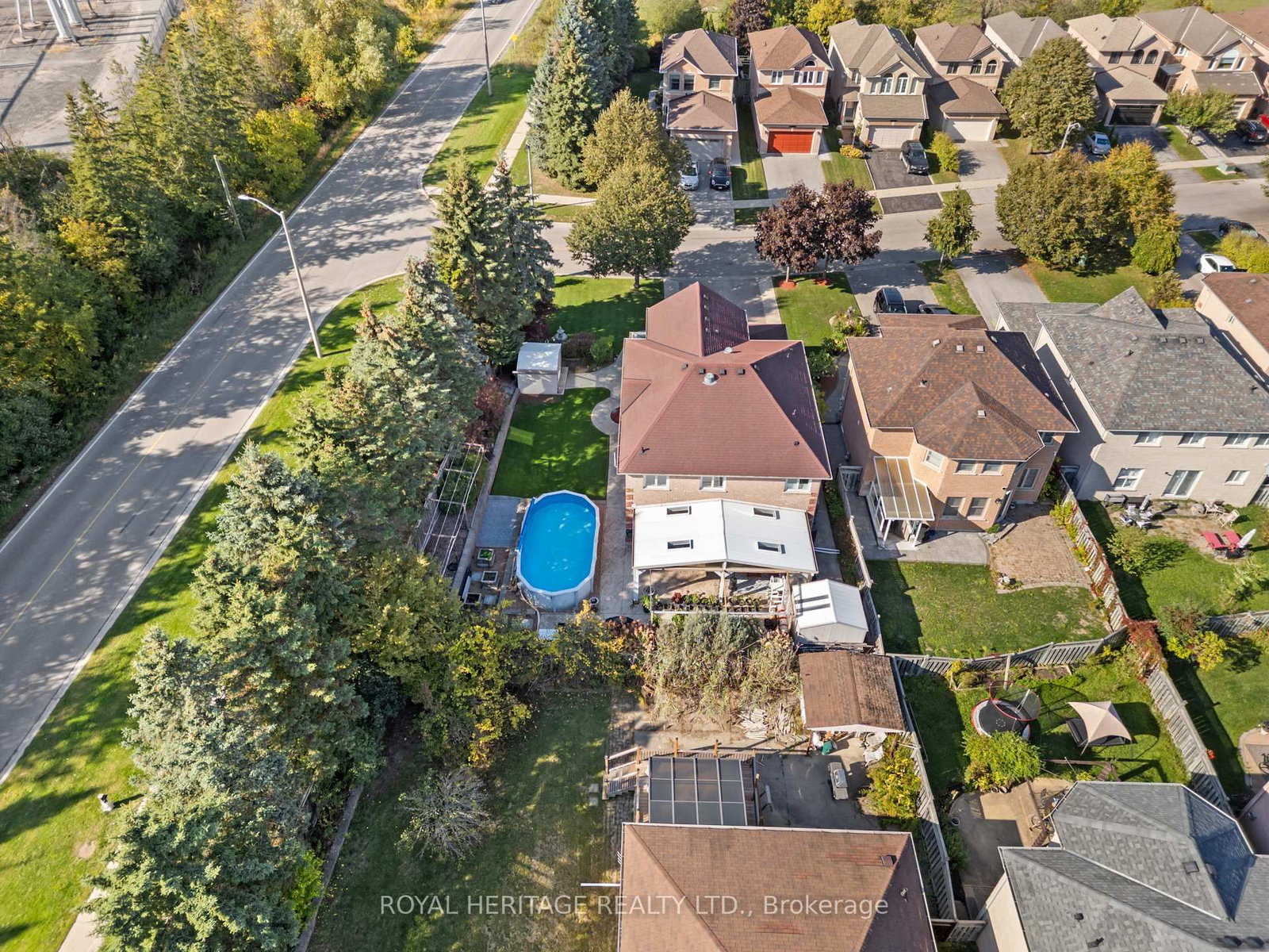 Detached House for sale at 1101 Gossamer Drive, Pickering, Ontario, L1X 2T7 - Liverpool - MLS: E12796402