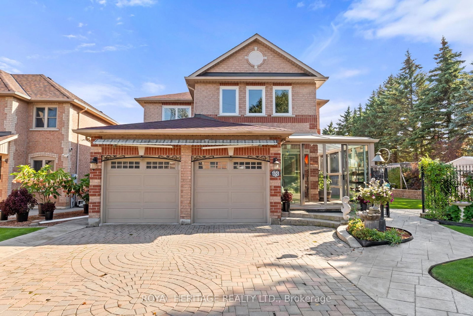 Detached House for sale at 1101 Gossamer Drive, Pickering, Ontario, L1X 2T7 - Liverpool - MLS: E12796402