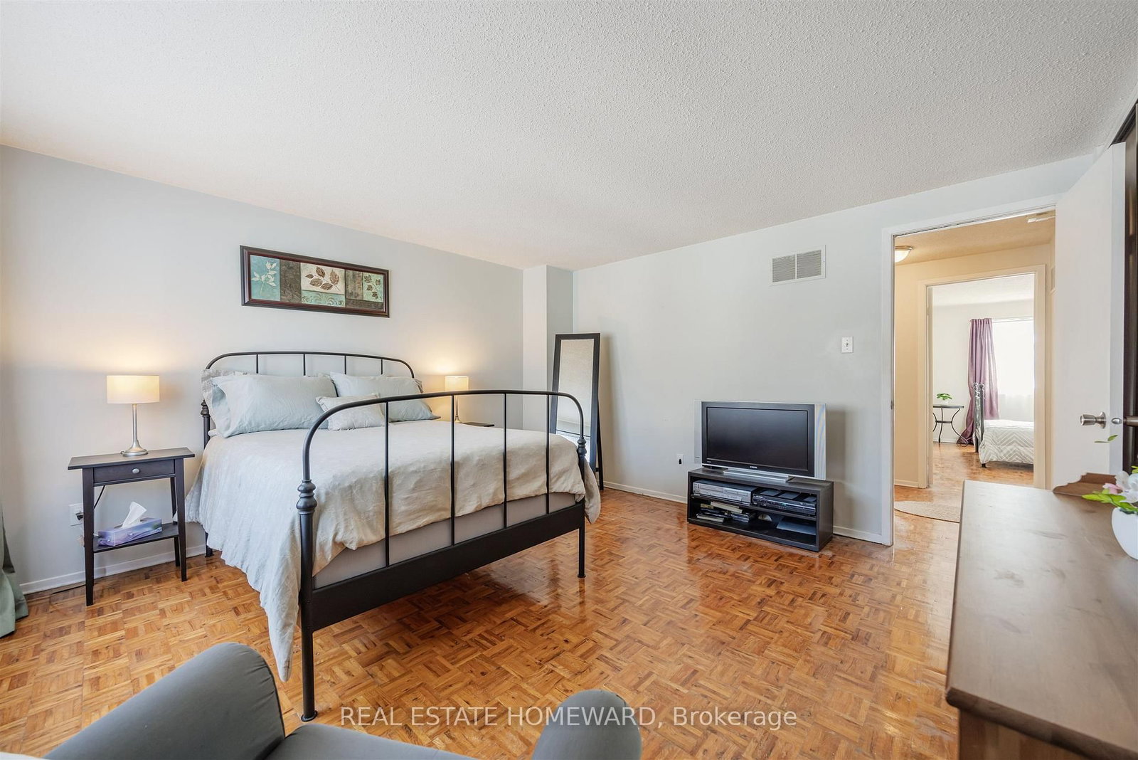 Townhouse for sale at 23-1975 Memory Lane, Pickering, Ontario, L1V 3M3 - Liverpool - MLS: E12796748