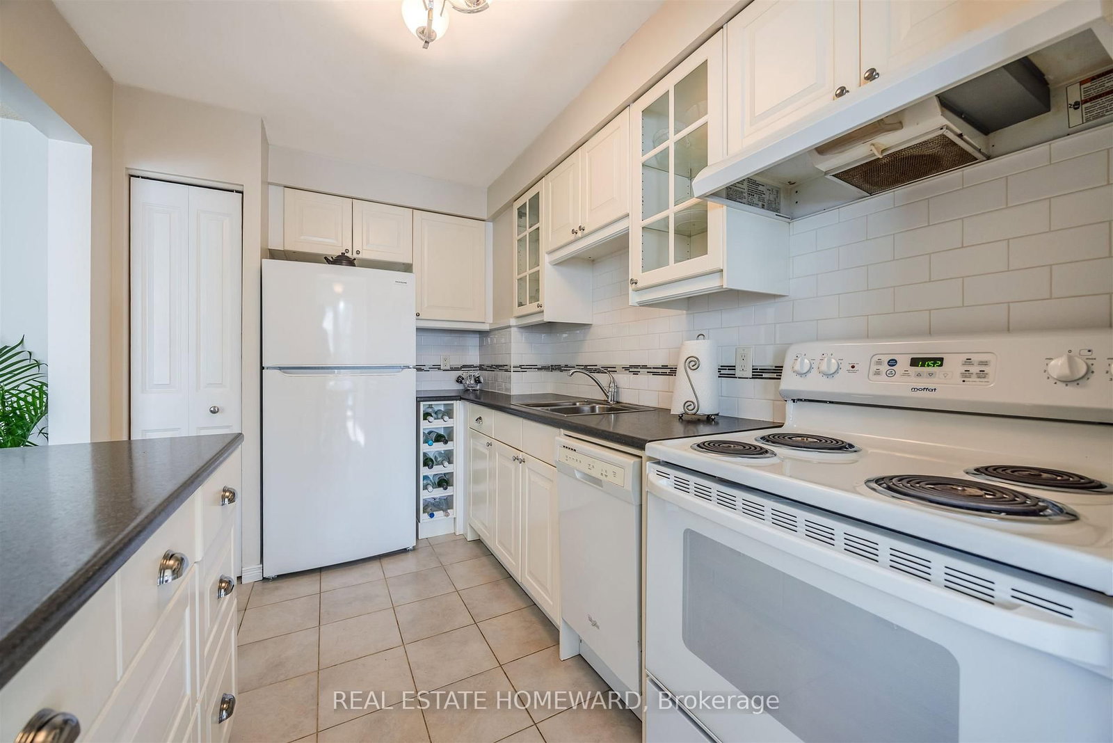 Townhouse for sale at 23-1975 Memory Lane, Pickering, Ontario, L1V 3M3 - Liverpool - MLS: E12796748