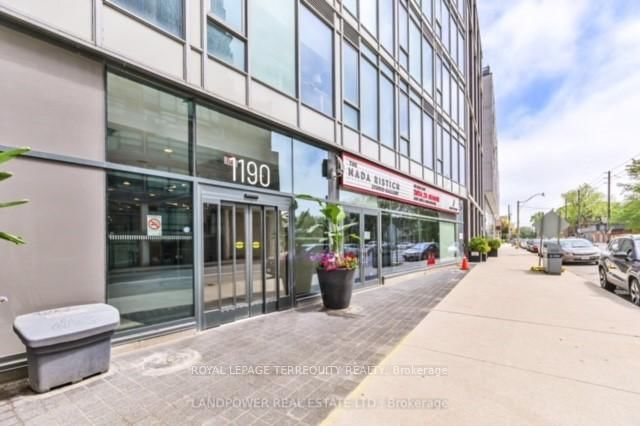 510 - 1190 Dundas Street E