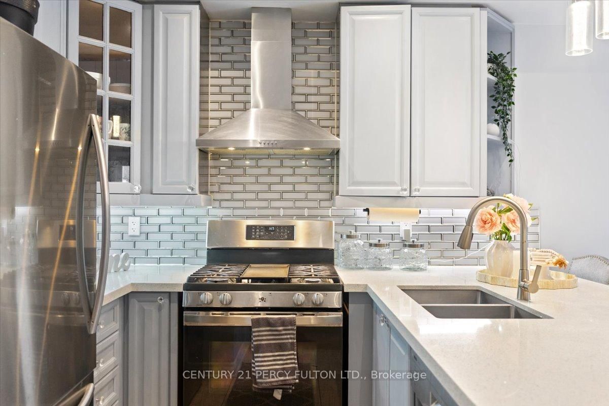 Detached House for sale at 67 Kenilworth Crescent, Whitby, Ontario, L1M 2M7 - Brooklin - MLS: E12798462