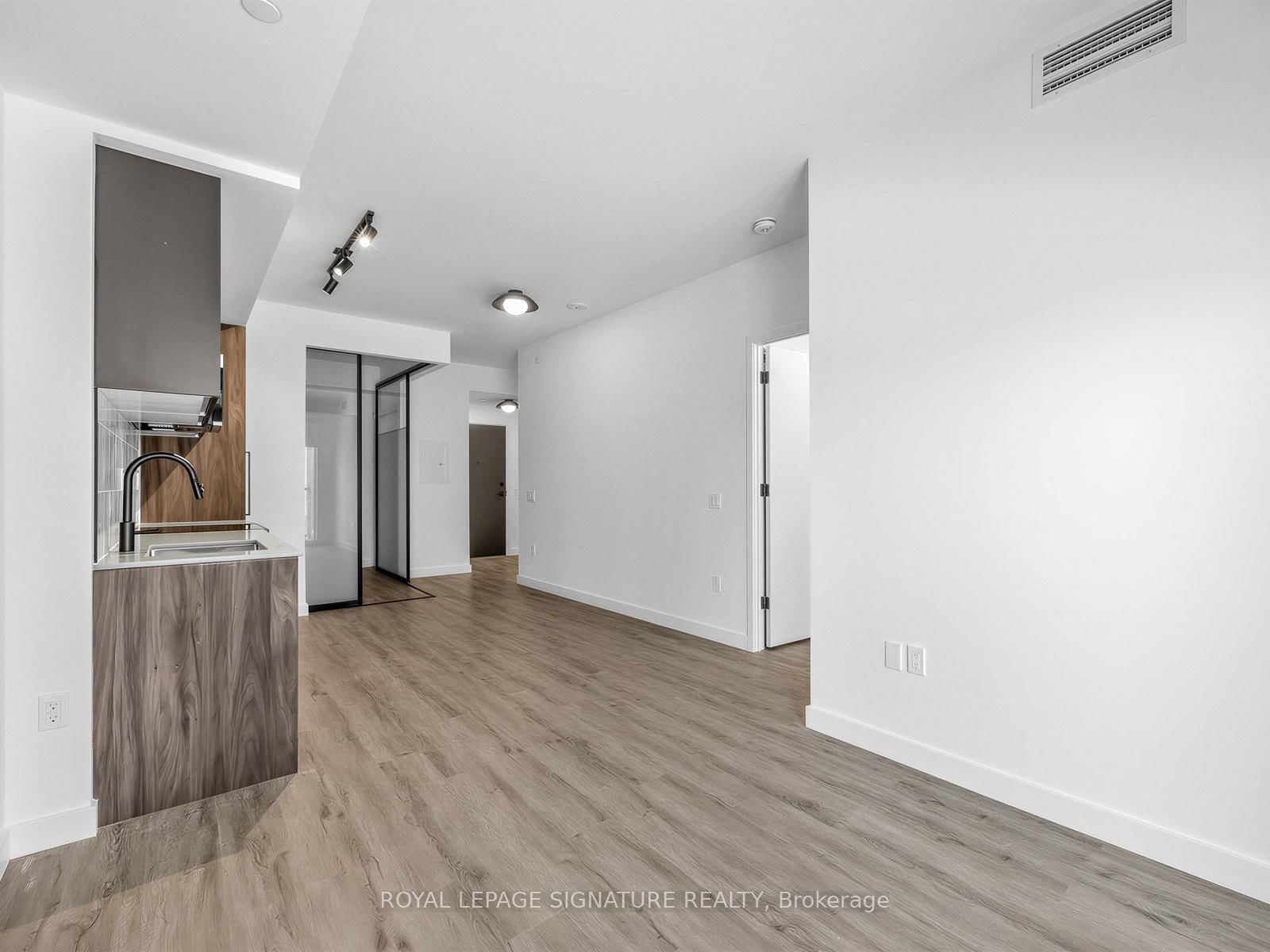 Condo for lease at 205-1635 Military Trail, Toronto, Ontario, M1C 1K3 - Centennial Scarborough - MLS: E12798846