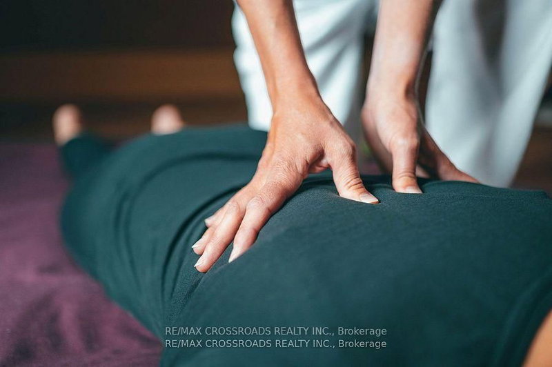 1716 QUEEN ST St E, Toronto, M4L 1G7 | Image 3