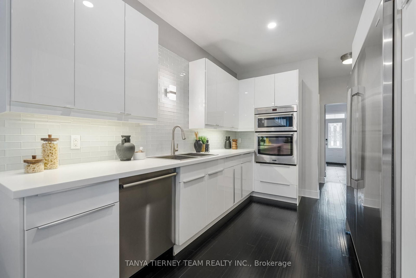 Detached House for sale at 1 Centre Street, Whitby, Ontario, L1M 1C1 - Brooklin - MLS: E12799704