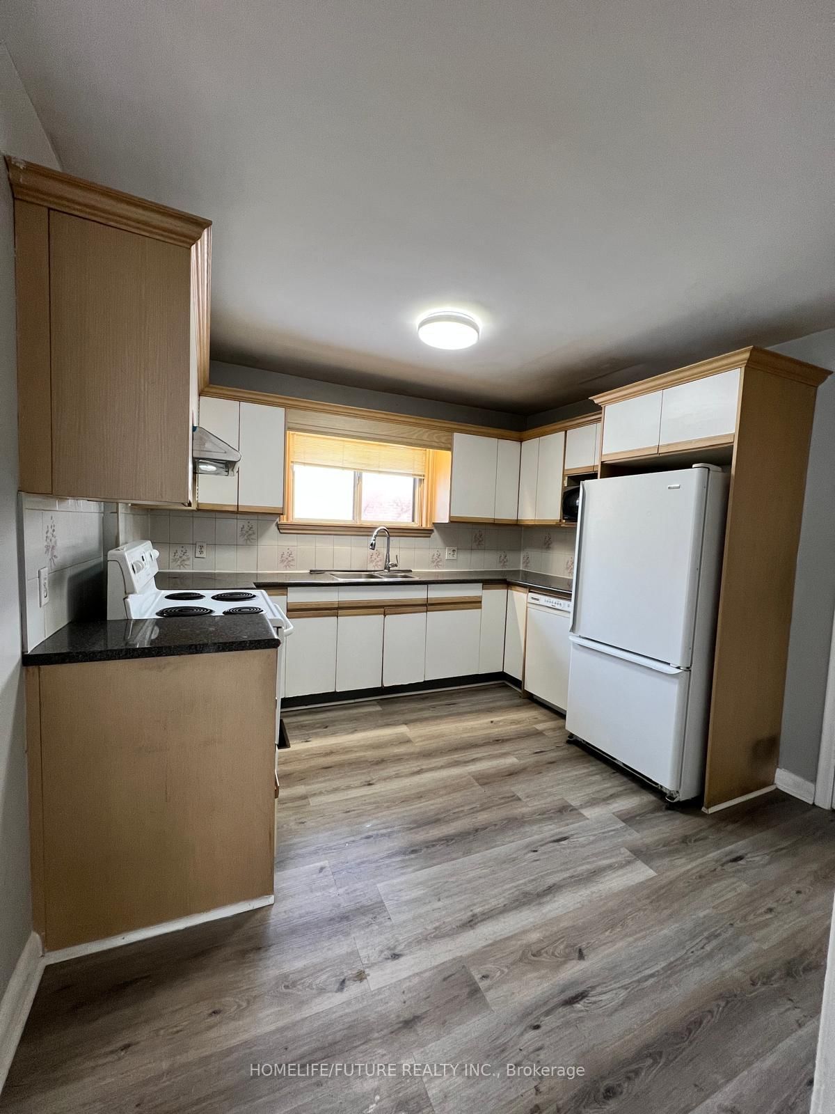 Detached House for lease at Main-21 Mackinac Crescent, Toronto, Ontario, M1J 1P8 - Bendale - MLS: E12800132