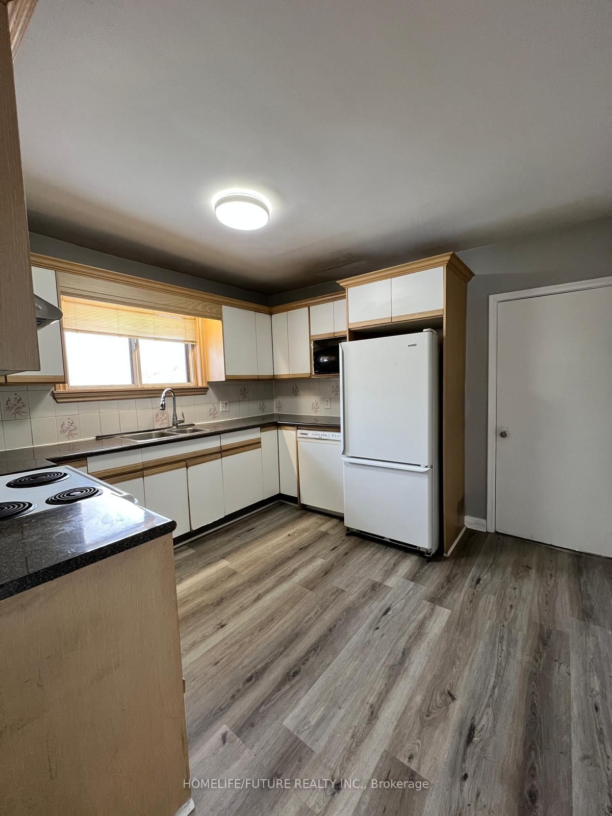 Detached House for lease at Main-21 Mackinac Crescent, Toronto, Ontario, M1J 1P8 - Bendale - MLS: E12800132