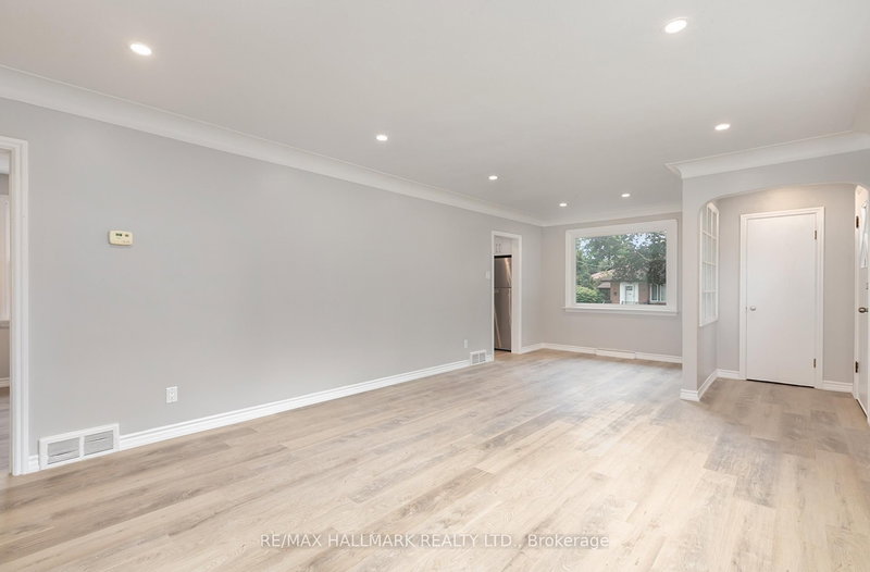 Upper - 201 High St, Whitby, L1N 5H5 | Image 3