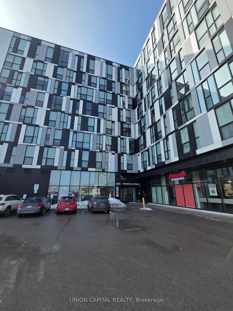 home for lease on 513-1900 Simcoe Street