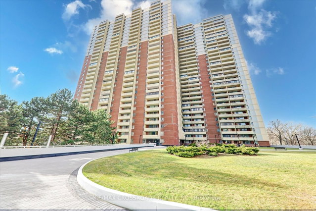 1109 - 1 Massey Square