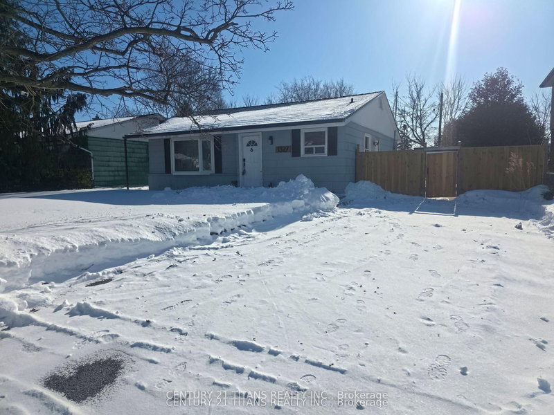 1327 Commerce St, Pickering, L1W 1E1 | Image 2